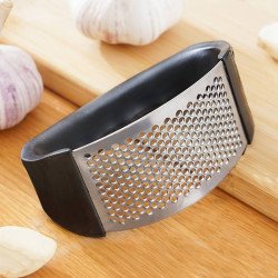 Garlic Press (10,5cm x 6,8cm x 5,3cm)